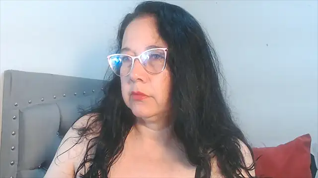 Snapshot of maturepriscila chatting on September 10, 2025, 1:32 pm maturepriscila online show from September 10, 2025, 1:32 pm