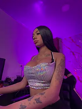 Snapshot of Tiffanny chatting on April 2, 2026, 1:07 pm Tiffanny online show from April 2, 2026, 1:07 pm