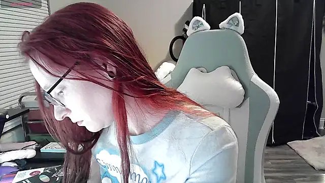 LilyFoxxx online show from January 27, 2025, 3:15 am