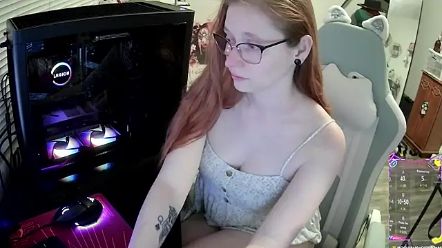 LilyFoxxx online show from November 23, 2025, 4:22 am