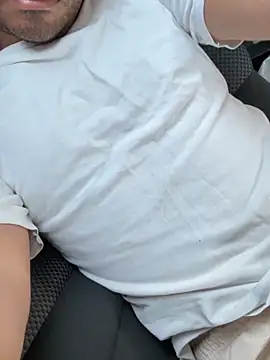 Snapshot of Aura33_ chatting on February 4, 2026, 1:28 pm Aura33 online show from February 4, 2026, 1:28 pm