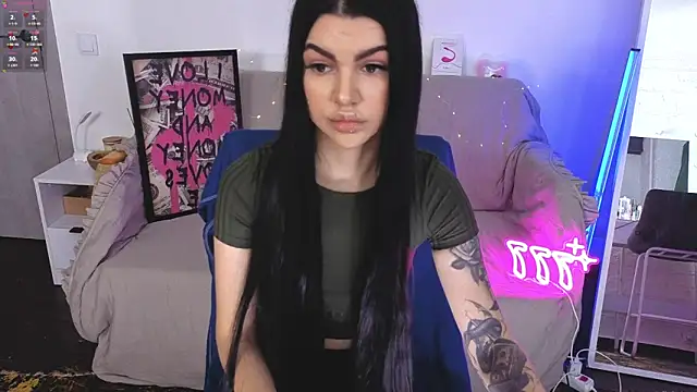 Tiffany lab online show from November 5, 2025, 1:14 pm