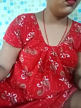 Snapshot of Super-Couple chatting on June 29, 2026, 10:15 am Super-Couple online show from June 29, 2026, 10:15 am