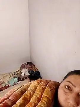 Snapshot of Osha10 chatting on December 11, 2024, 11:21 pm Osha10 online show from December 11, 2024, 11:21 pm