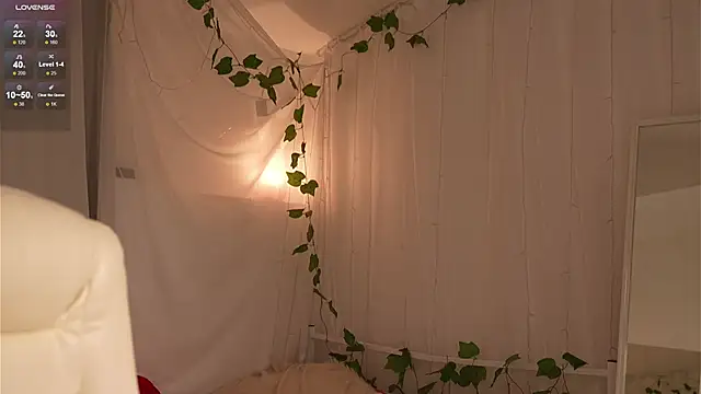 Snapshot of lolly_pie chatting on December 17, 2025, 4:23 pm lolly pie online show from December 17, 2025, 4:23 pm