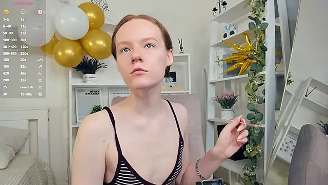 Snapshot of ZaraBluitt chatting on May 17, 2026, 10:04 am ZaraBluitt online show from May 17, 2026, 10:04 am