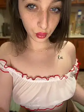 lolippp666 online show from May 23, 2026, 8:41 pm