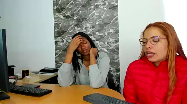 Snapshot of MISSANDRE4 chatting on January 16, 2025, 5:23 pm MISSANDRE4 online show from January 16, 2025, 5:23 pm