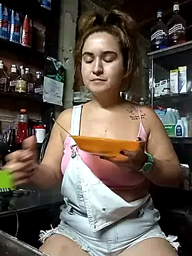 Snapshot of alexax0 chatting on February 6, 2025, 2:00 am alexax0 online show from February 6, 2025, 2:00 am