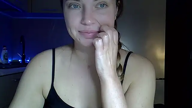 Lucky Anna online show from March 1, 2026, 7:03 pm