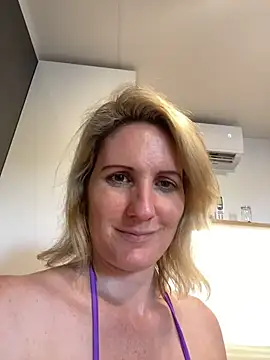 Snapshot of NoraNoxx chatting on July 1, 2026, 3:56 pm NoraNoxx online show from July 1, 2026, 3:56 pm