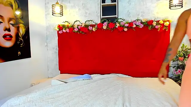 Snapshot of SilvannaFit chatting on January 13, 2026, 11:58 am SilvannaFit online show from January 13, 2026, 11:58 am