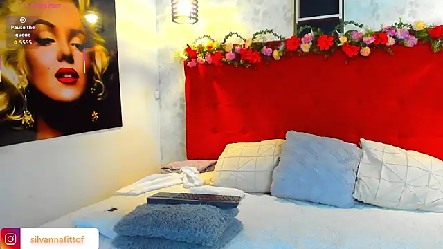 Snapshot of SilvannaFit chatting on February 11, 2026, 11:43 am SilvannaFit online show from February 11, 2026, 11:43 am