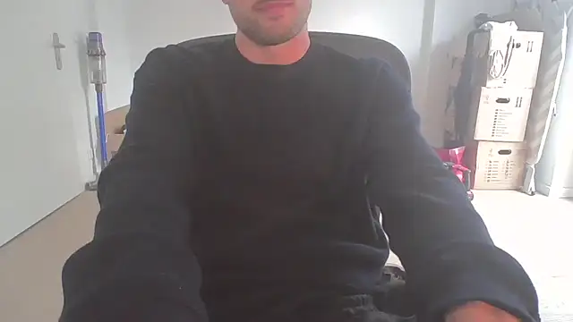 taallguyy 196 online show from September 13, 2025, 5:02 pm