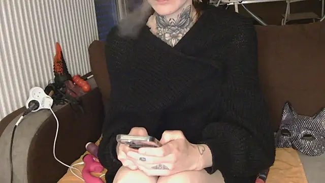 Snapshot of liloucamchaudee chatting on April 16, 2026, 6:52 pm liloucamchaudee online show from April 16, 2026, 6:52 pm