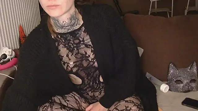 Snapshot of liloucamchaudee chatting on April 14, 2026, 7:19 pm liloucamchaudee online show from April 14, 2026, 7:19 pm