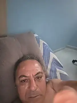 Snapshot of abdelhak33 chatting on March 22, 2026, 6:42 pm abdelhak33 online show from March 22, 2026, 6:42 pm