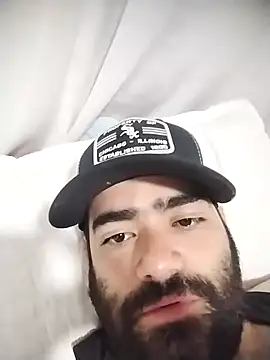 Snapshot of nuevopadron chatting on December 18, 2025, 9:03 am nuevopadron online show from December 18, 2025, 9:03 am