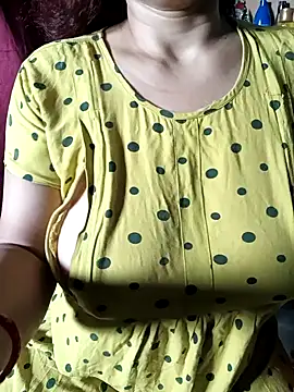 Snapshot of Sneha_gril chatting on April 28, 2026, 2:27 am Sneha gril online show from April 28, 2026, 2:27 am