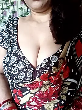 Snapshot of Sneha_gril chatting on April 12, 2026, 8:39 am Sneha gril online show from April 12, 2026, 8:39 am