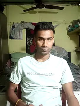 Snapshot of Skinny_Bigass_23 chatting on March 21, 2026, 5:08 am Skinny Bigass 23 online show from March 21, 2026, 5:08 am