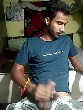 Snapshot of Skinny_Bigass_23 chatting on March 13, 2026, 5:45 am Skinny Bigass 23 online show from March 13, 2026, 5:45 am