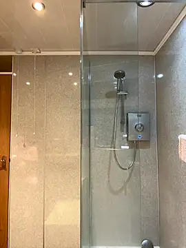 Snapshot of AmberTaylorXxx chatting on December 1, 2024, 6:24 pm AmberTaylorXxx online show from December 1, 2024, 6:24 pm