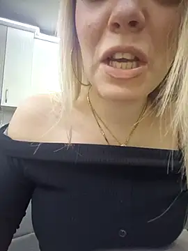 SUSELLAM1 online show from February 4, 2025, 1:16 pm