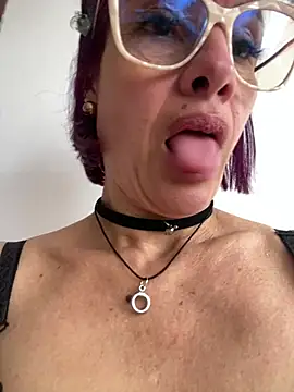 Snapshot of Goddess-Love- chatting on March 4, 2025, 7:22 pm Goddess-Love- online show from March 4, 2025, 7:22 pm