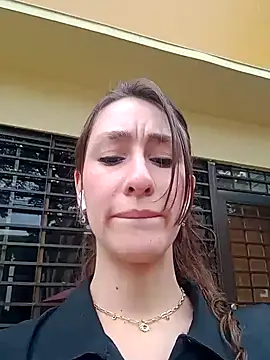 Snapshot of Catalinna_Thompson chatting on February 26, 2025, 8:04 pm Catalinna Thompson online show from February 26, 2025, 8:04 pm