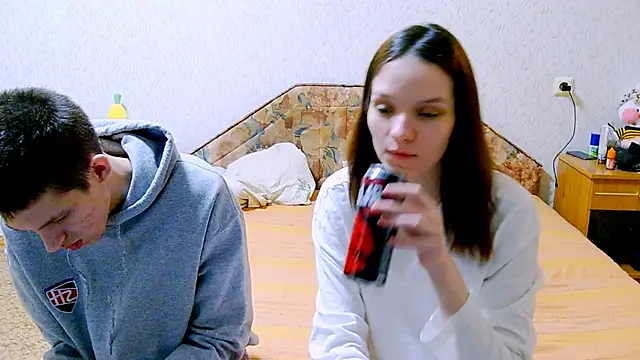 Ivy Lester online show from February 27, 2025, 3:15 pm