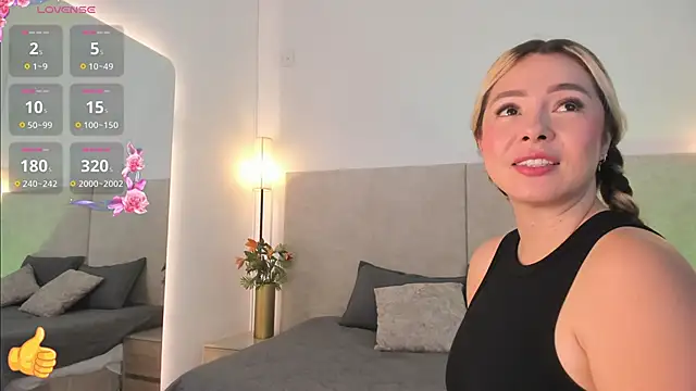 Snapshot of Saori_newman chatting on May 11, 2026, 11:44 am Saori newman online show from May 11, 2026, 11:44 am