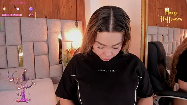 Saori newman online show from October 25, 2025, 11:53 am