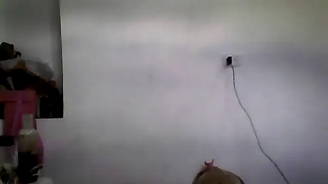 ariana crazzy online show from December 5, 2025, 5:00 pm