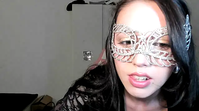 Snapshot of desiree-doux chatting on December 3, 2024, 8:44 pm desiree-doux online show from December 3, 2024, 8:44 pm