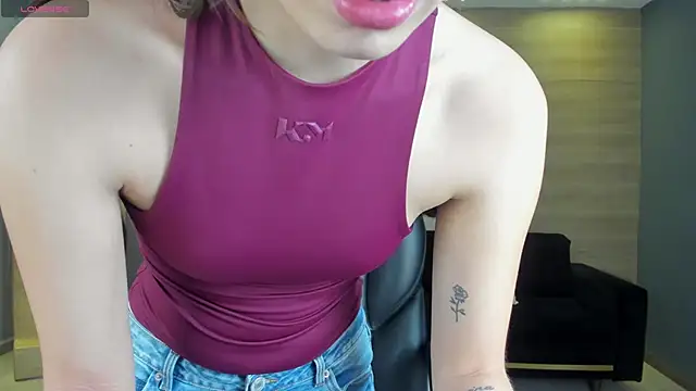 Snapshot of KaiaFerreira chatting on October 12, 2025, 11:55 am KaiaFerreira online show from October 12, 2025, 11:55 am