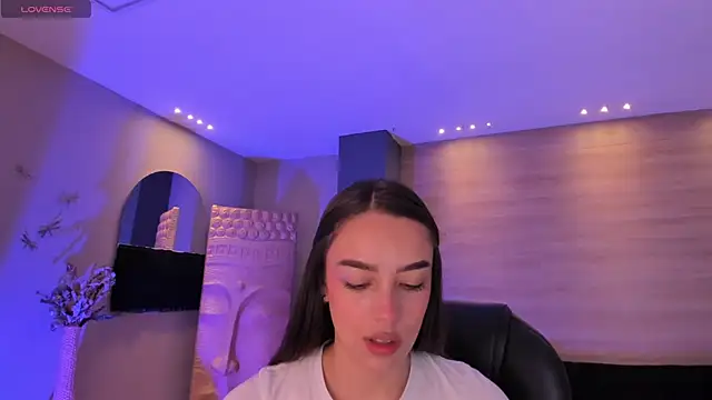 Snapshot of KaiaFerreira chatting on March 14, 2025, 12:18 pm KaiaFerreira online show from March 14, 2025, 12:18 pm