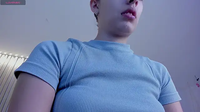 Snapshot of KaiaFerreira chatting on November 23, 2025, 12:37 pm KaiaFerreira online show from November 23, 2025, 12:37 pm