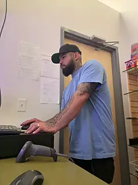 Snapshot of jr91esl chatting on February 5, 2025, 2:29 am jr91esl online show from February 5, 2025, 2:29 am