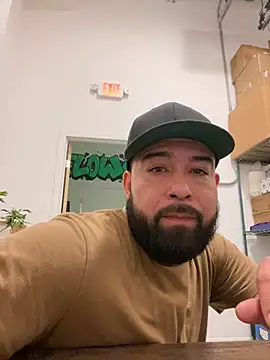 Snapshot of jr91esl chatting on March 5, 2025, 6:12 am jr91esl online show from March 5, 2025, 6:12 am