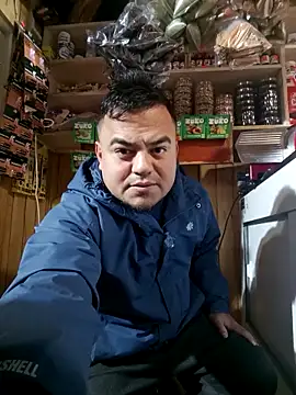 Snapshot of TheBriiaand30 chatting on September 29, 2025, 2:01 pm TheBriiaand30 online show from September 29, 2025, 2:01 pm