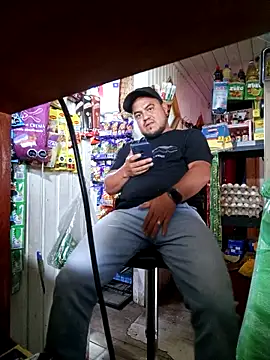 Snapshot of TheBriiaand30 chatting on January 6, 2026, 4:44 pm TheBriiaand30 online show from January 6, 2026, 4:44 pm