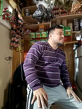 Snapshot of TheBriiaand30 chatting on October 10, 2025, 3:57 pm TheBriiaand30 online show from October 10, 2025, 3:57 pm