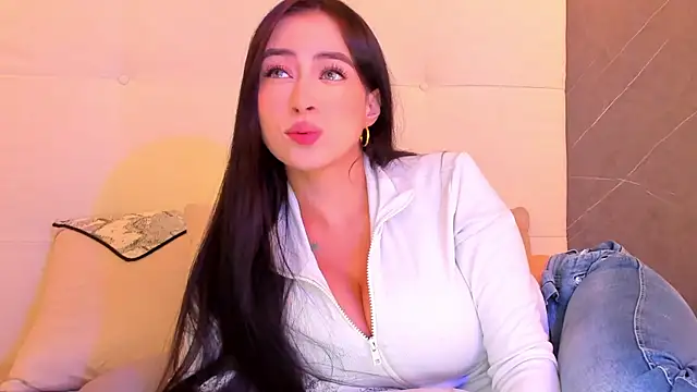 ArwenMuse online show from February 28, 2025, 10:50 pm