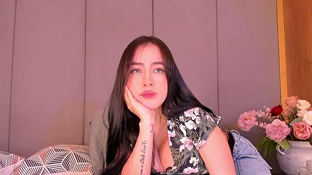 ArwenMuse online show from March 20, 2025, 4:07 am