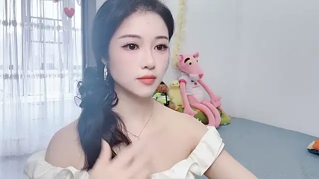 starsqimei online show from September 22, 2025, 5:13 am