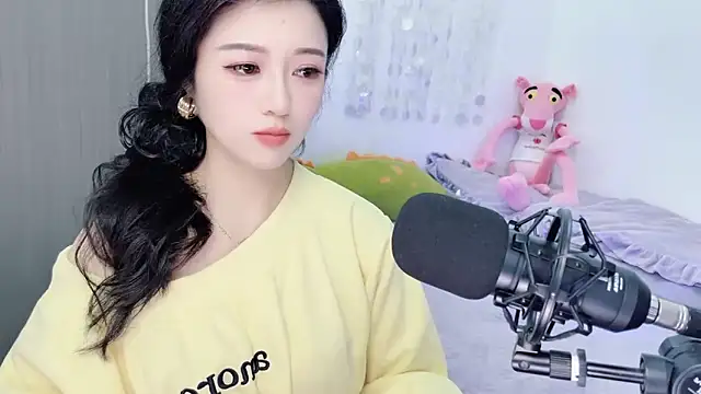 Snapshot of starsqimei chatting on February 3, 2026, 6:40 am starsqimei online show from February 3, 2026, 6:40 am