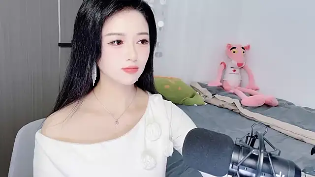 starsqimei online show from November 25, 2025, 4:35 am