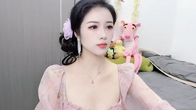 starsqimei online show from October 25, 2025, 5:17 am