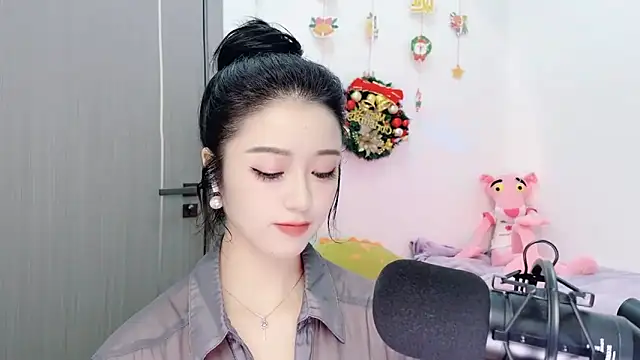 Snapshot of starsqimei chatting on December 18, 2025, 6:07 am starsqimei online show from December 18, 2025, 6:07 am